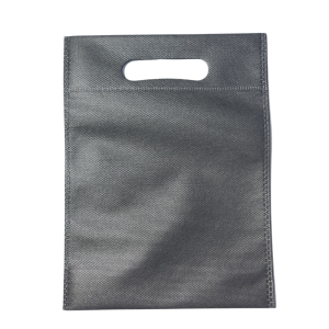 D cut bag black